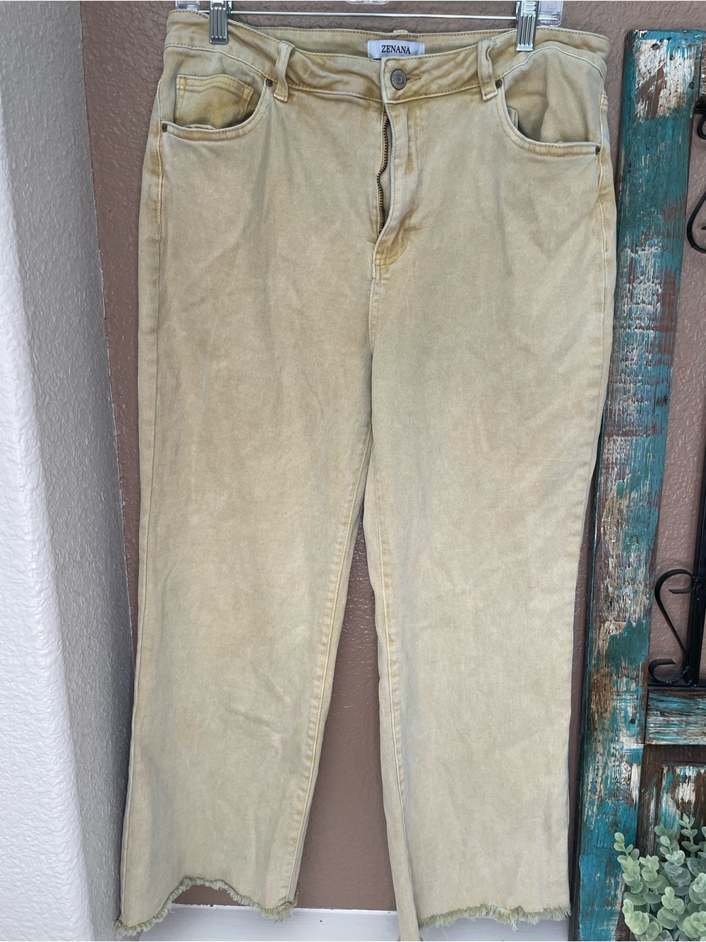 Zenana Outfitters Men's Light Tan Corduroy Straight-Leg Pants